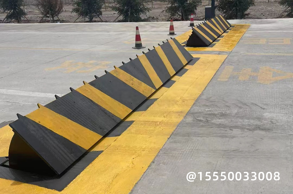 消防站云梯車通道路障機(圖1)