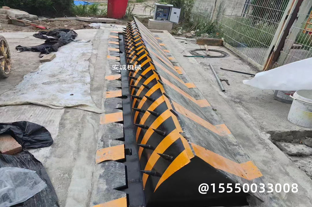 購物中心母嬰通道路障機(圖1)